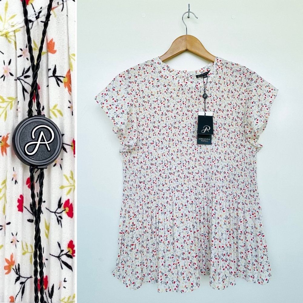 Adrianna Papell Georgette Pleated Blouse Short Flutter Sleeve Crewneck Floral